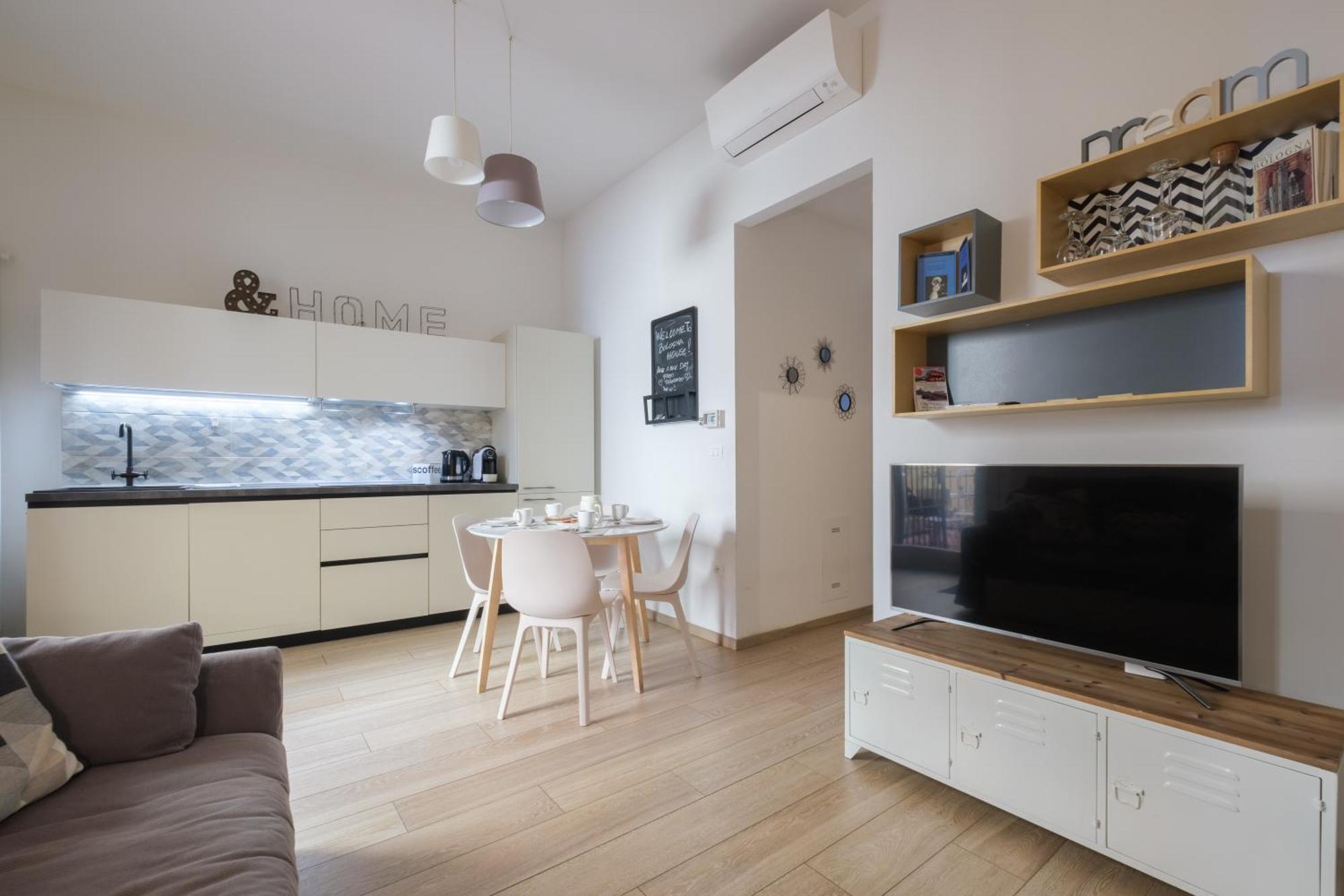 Bologna House Due Torri Apartment Exterior photo